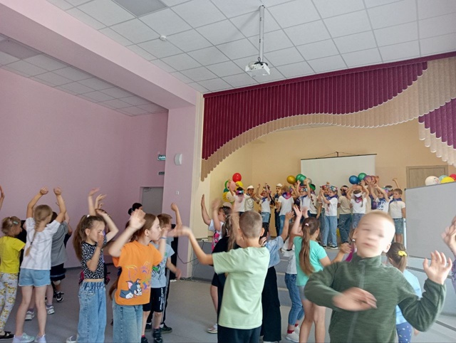 День открытия летнего лагеря.